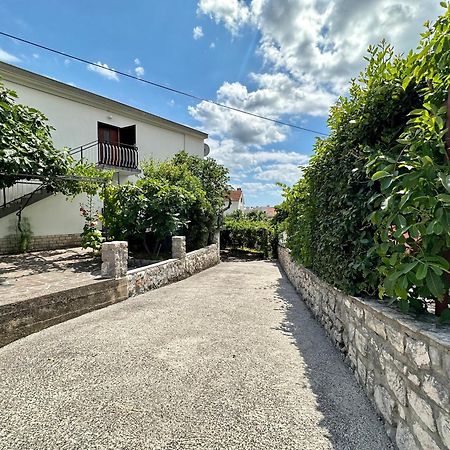Apartman Neno Dramalj Exterior foto